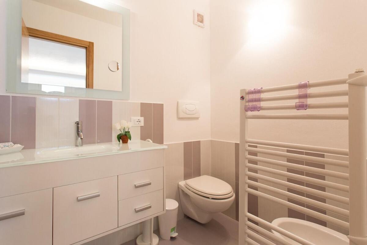 Mondello Suites Feels Like Home Eksteriør billede