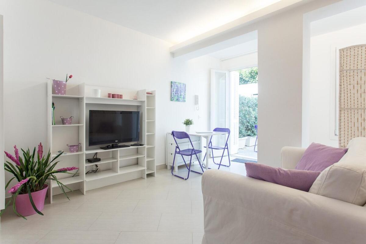 Mondello Suites Feels Like Home Eksteriør billede
