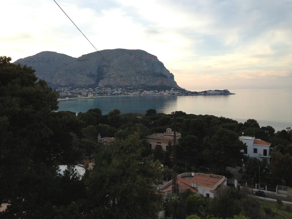 Mondello Suites Feels Like Home Eksteriør billede
