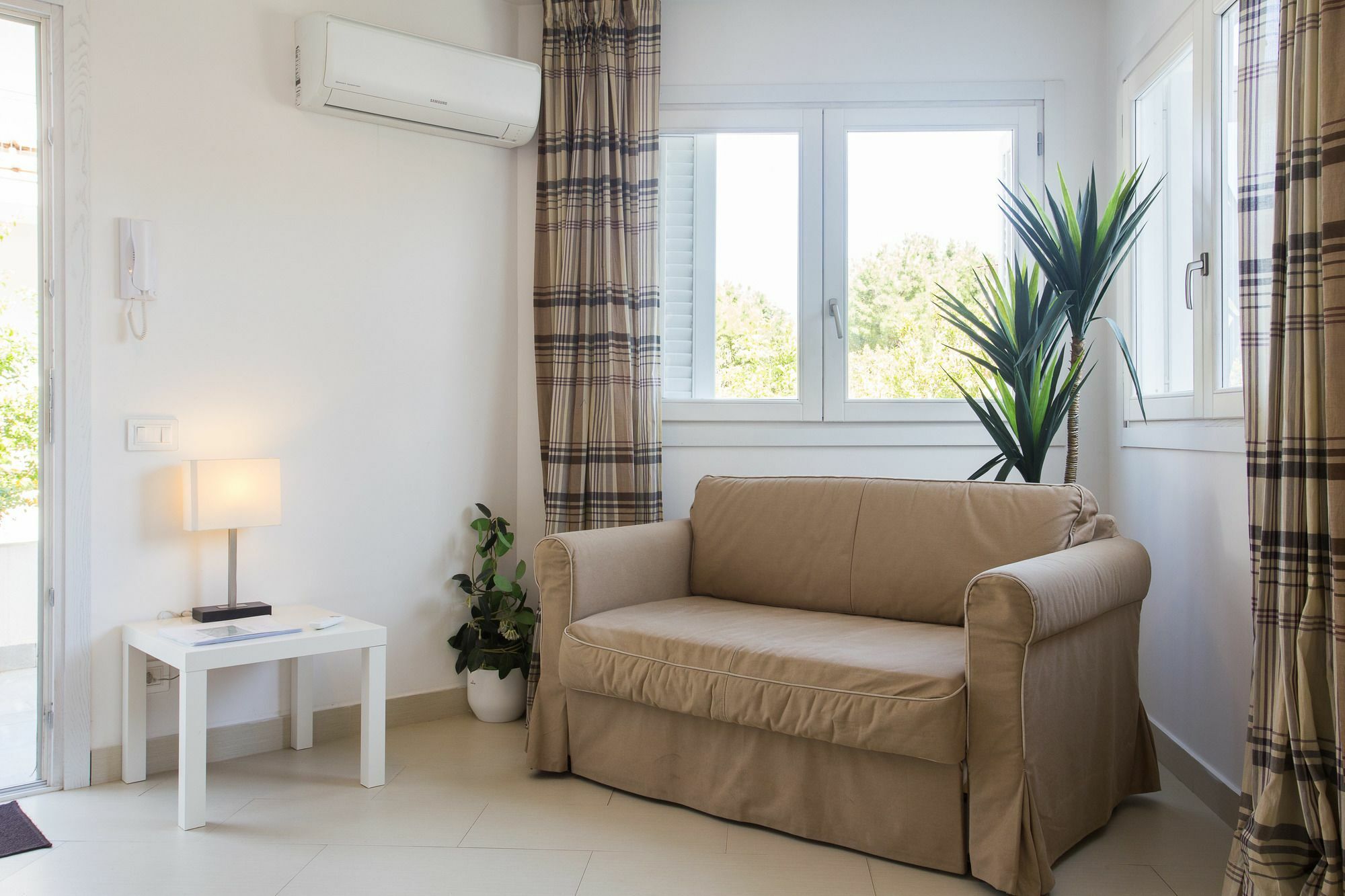 Mondello Suites Feels Like Home Eksteriør billede